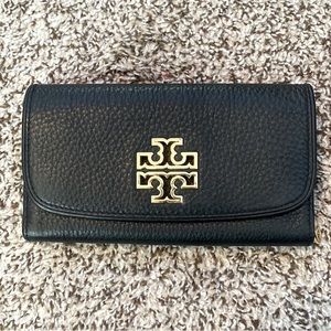 Tory Burch crossbody and wallet set!